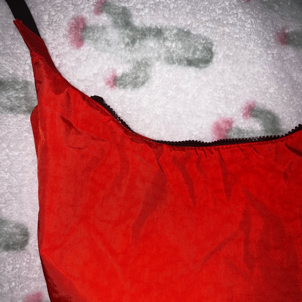 NWT Baggu tomato crescent 🍅🌙